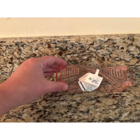 New Aerie Rose Pink Glasses Sunglasses 100% UVA UVB Protection - Picture 2 of 6